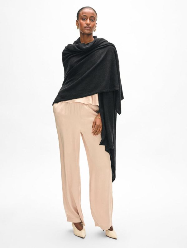 Newtruth.shoped562b0c01 2